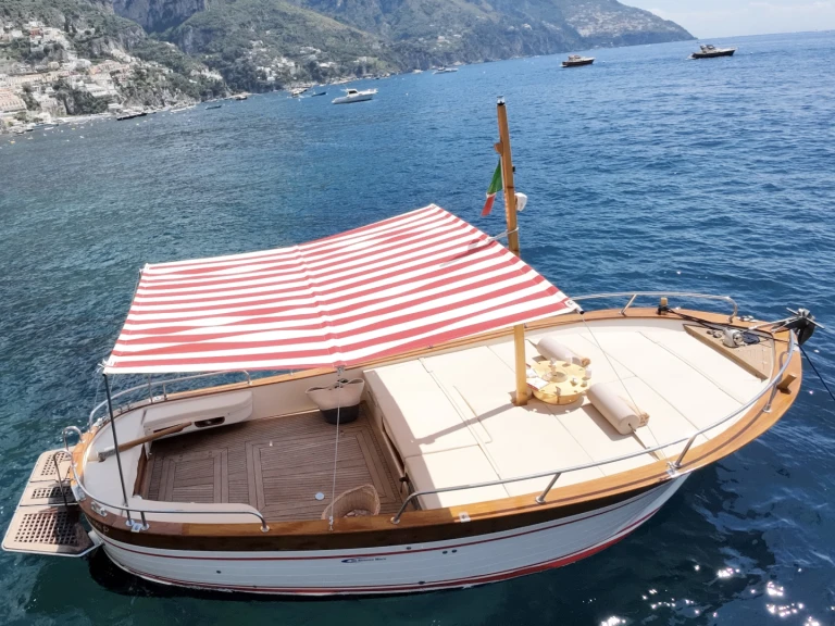 Location bateau Positano pas cher Gozzo 7.20