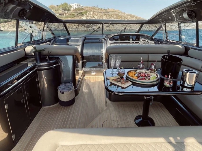 Location Yacht à Mykonos (Ville) - Sunseeker 68 Custom 