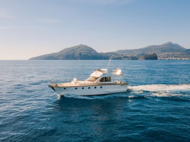 Yacht charter Procida - San Lorenzo San Lorenzo 42s on SamBoat