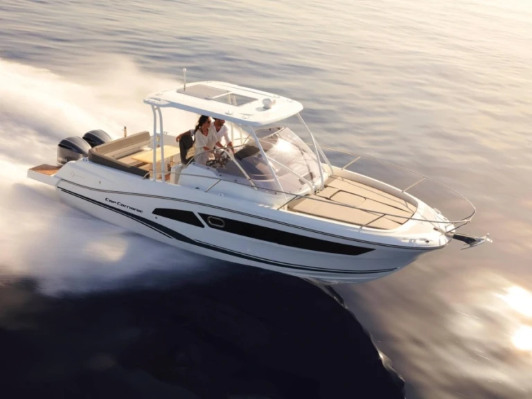 Location à Cogolin - Jeanneau Cap Camarat 9.0 WA sur SamBoat