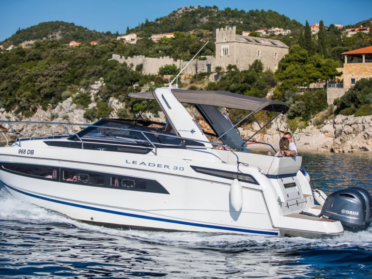 Location bateau Dubrovnik pas cher Leader 30