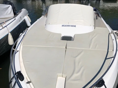 Louer Bateau à moteur avec ou sans skipper B2 Marine à Les Salins d'Hyères