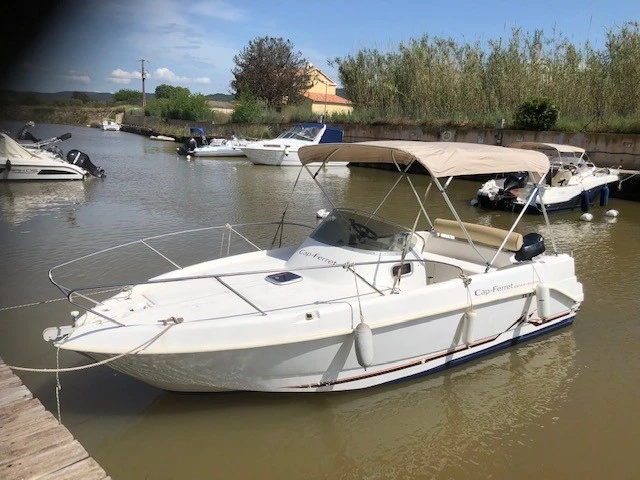 Location à Les Salins d'Hyères - B2 Marine Cap Ferret 652 DC sur SamBoat