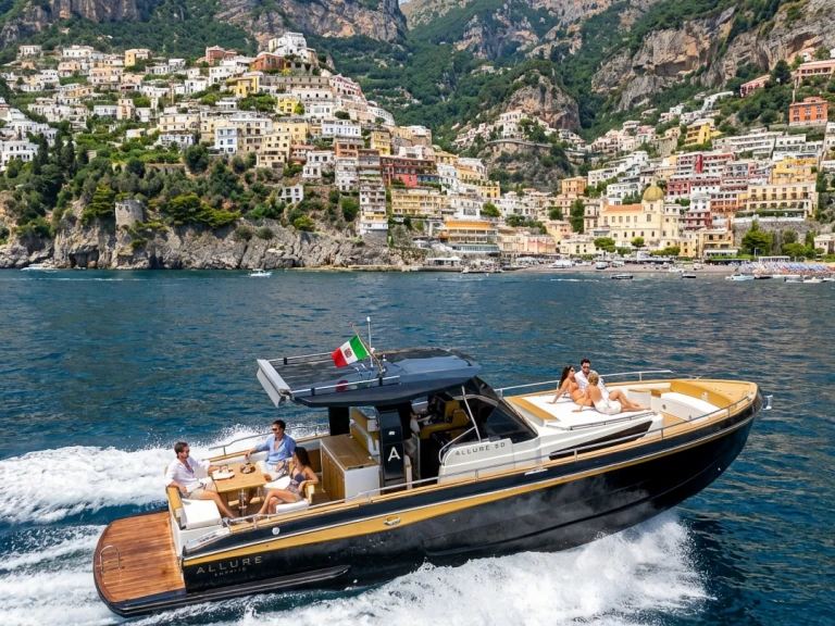 Louez un Allure 38 à Sorrento