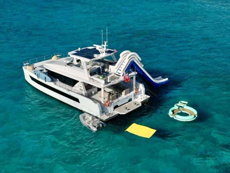 Louez un Two Oceans SOLAIRE à Îles Vierges britanniques (BVI)