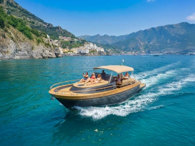 Location Bateau à moteur Esposito Mare avec permis