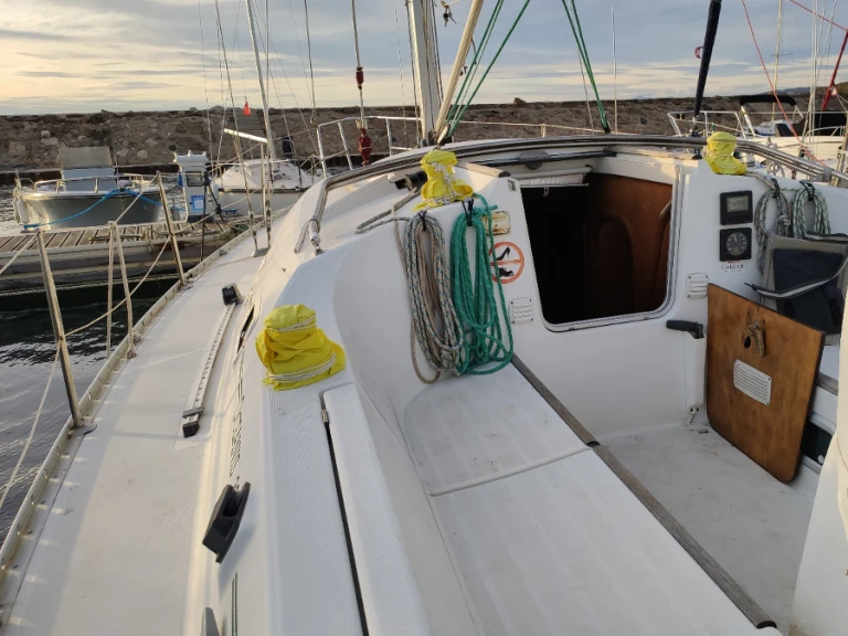 Location bateau Arzon pas cher Oceanis 321