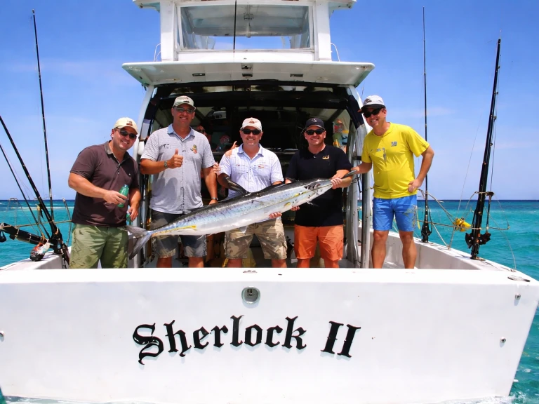 Location Bateau à moteur Custom avec permis