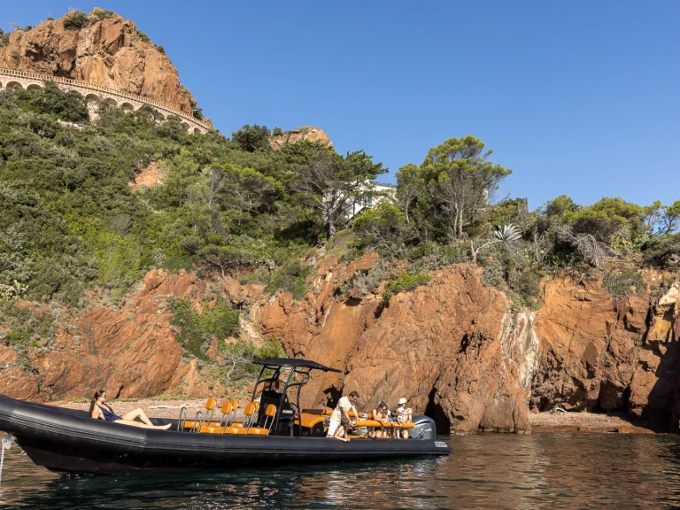 Louez un Narwhal Fast 1100 à Mandelieu-la-Napoule