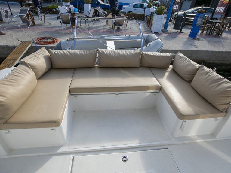 Location bateau Plataniás pas cher Bali 4.3