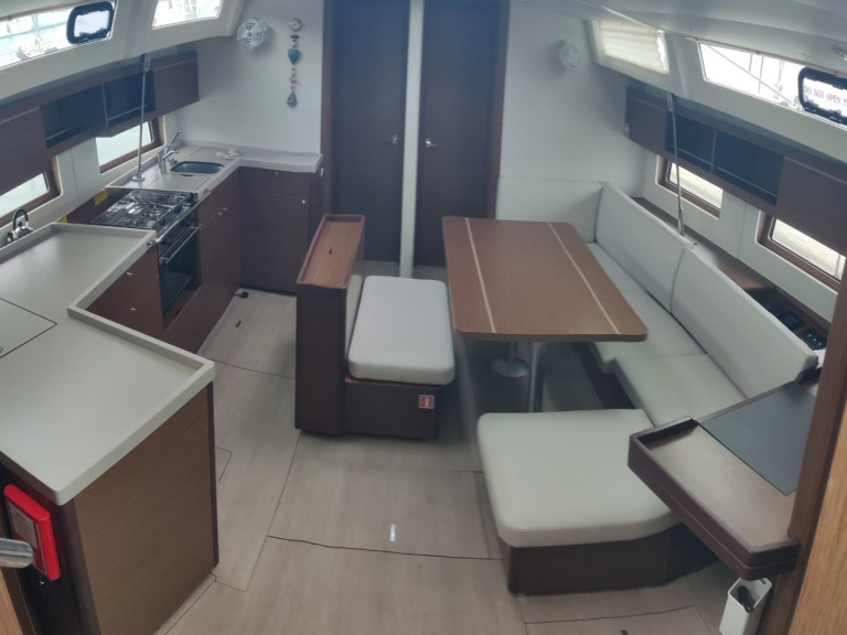Location bateau Bénéteau Oceanis 46.1 à Plataniás sur Samboat