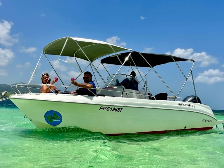 Louer Bateau à moteur avec ou sans skipper Pacific Craft à Sainte-Rose
