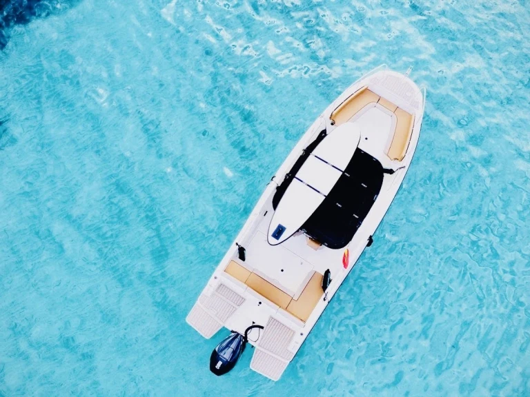 Bateau à moteur à louer à Palma de Majorque au meilleur prix