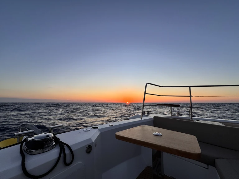 Fountaine Pajot Cumberland 44 a louer à Golfe-Juan