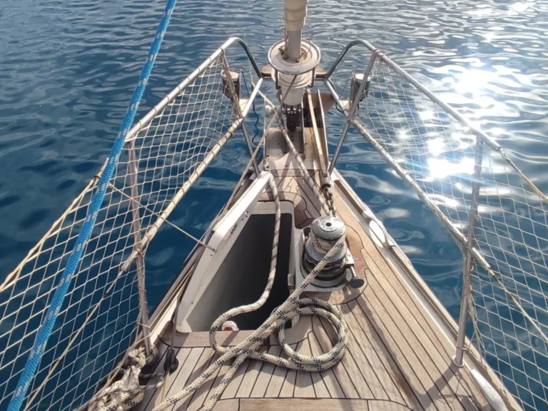 Louez un Jeanneau Sun Odyssey 54 DS à Syros (Port)