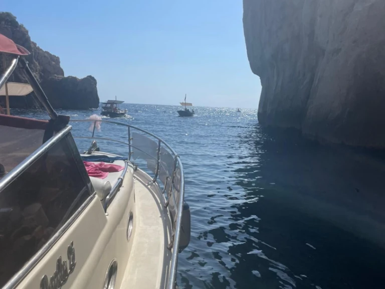 Louez un Darlin Gozzo napoletano veloce  à Naples