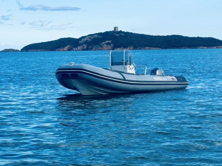 Location bateau Pinarellu pas cher Tempest 625 work