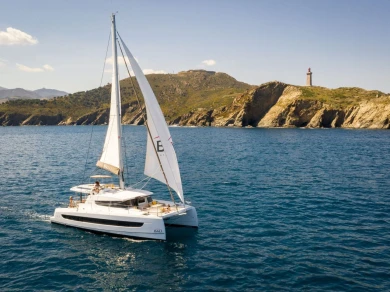 Hire Catamaran Bali with a boat licence