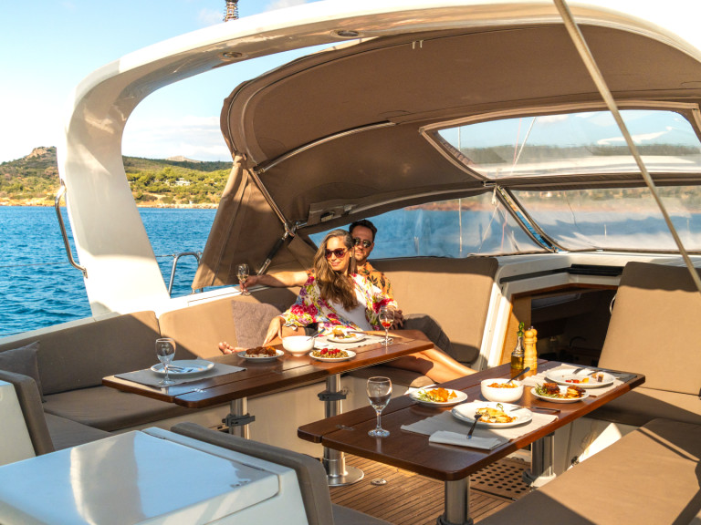 Louez un Jeanneau Jeanneau 64 à Lávrio