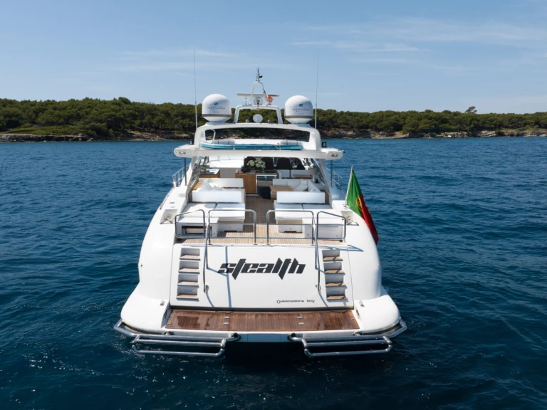 Location bateau  Mangusta 80 à Cannes sur Samboat