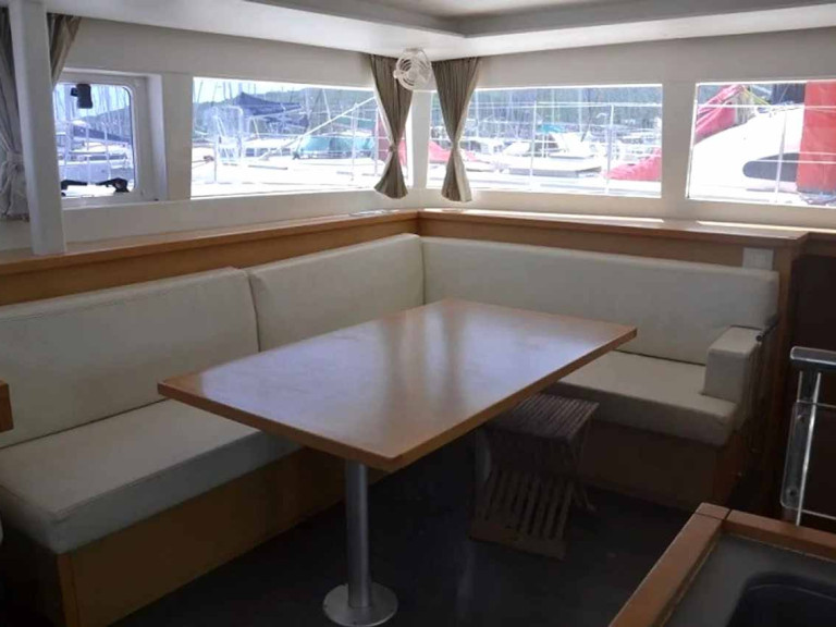 Louer Catamaran avec ou sans skipper Lagoon à Gouviá