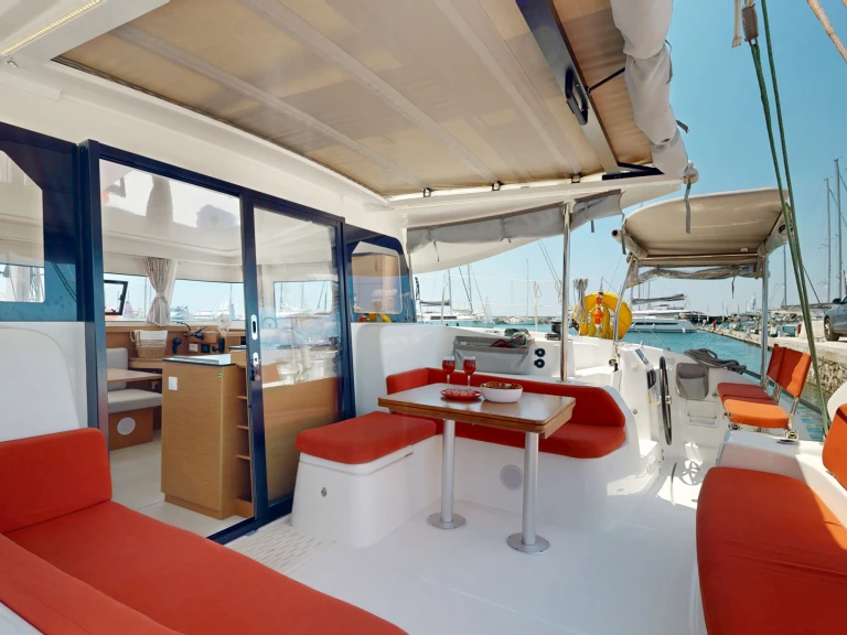 Location bateau Excess Excess 11 à Álimos sur Samboat