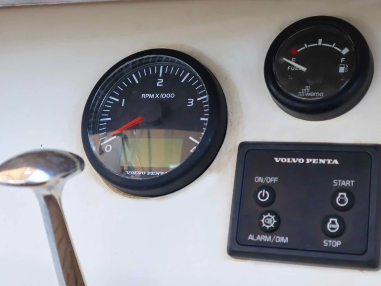 Location bateau Bavaria Cruiser 40 à Néa Péramos sur Samboat