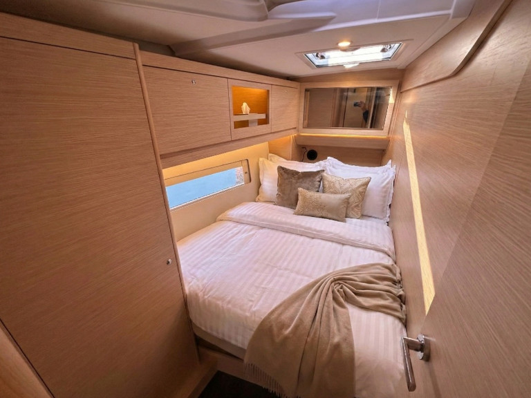 Location bateau Salerne pas cher Dufour 470