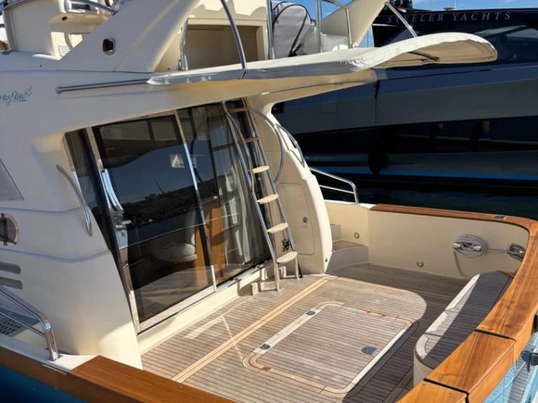 Location bateau Saint-Tropez pas cher Portofino 47 Fly