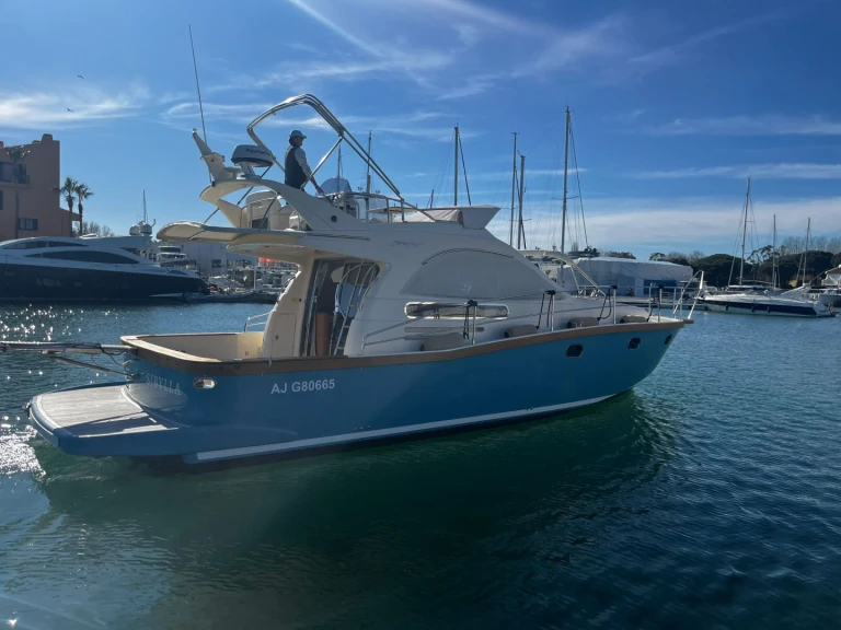 Location bateau Portofino Marine Portofino 47 Fly à Saint-Tropez sur Samboat