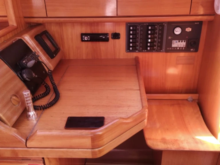 Louer Voilier avec ou sans skipper Bavaria à Lefkáda