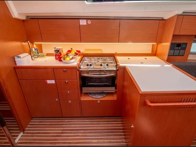 Location à Lefkáda - Jeanneau Sun Odyssey 36i sur SamBoat