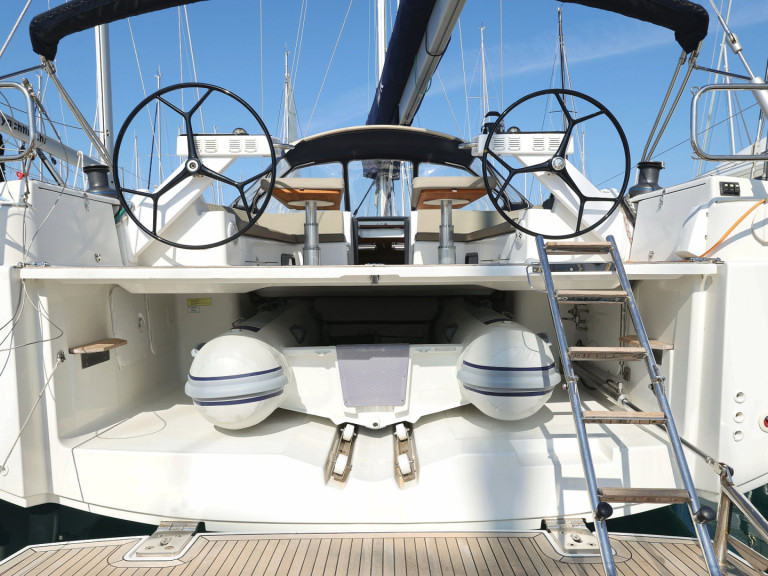 Louez un Hanse Hanse 575 à Sukošan