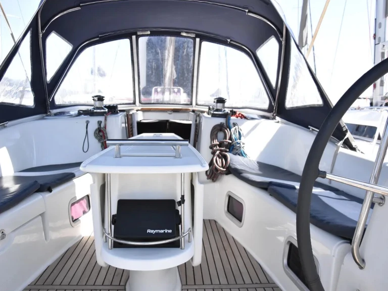 Location bateau Volos pas cher Beneteau Oceanis 46