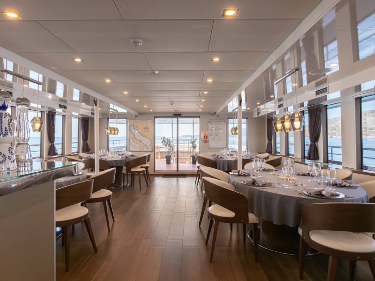 Location Yacht à Split -  Motoryacht Yolo