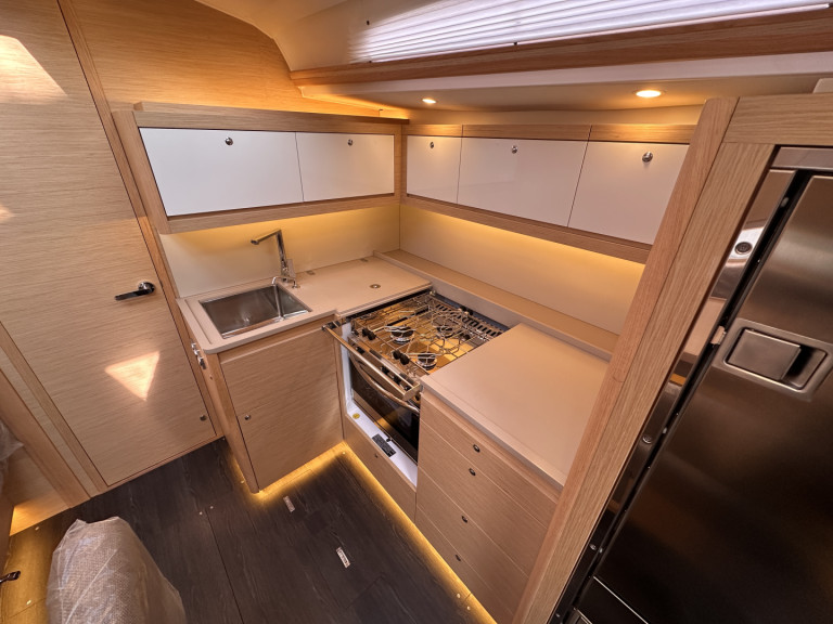 Dufour Dufour 470 a louer à Salerne