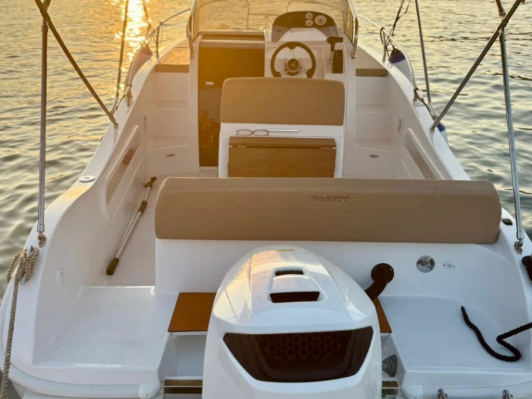 Louez un Allegra Boats 21 Sun à Giardini-Naxos