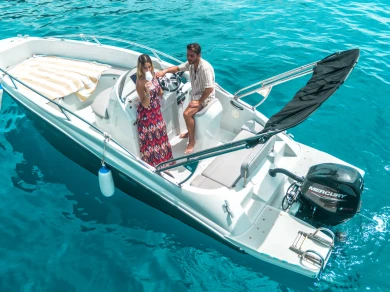 YachtCharter in Giardini-Naxos - Clear aries auf SamBoat