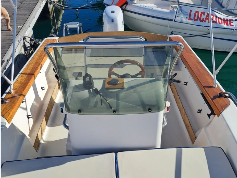 Location bateau Ranieri Azzura à La Spezia sur Samboat