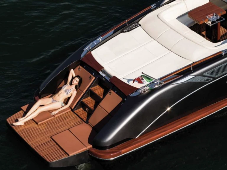 Riva Rivamare 38 a louer à Santa Eulària des Riu