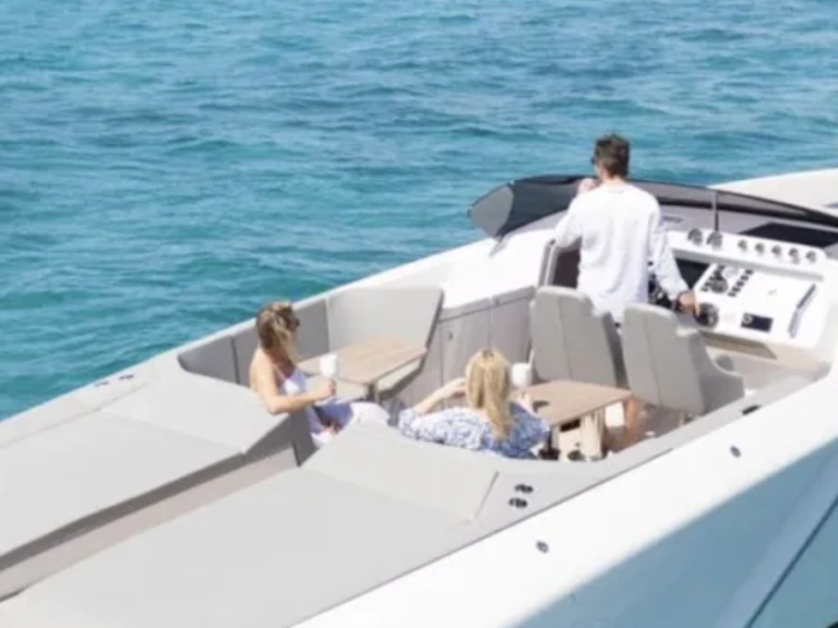 Location bateau Frausher Ghost à Santa Eulària des Riu sur Samboat