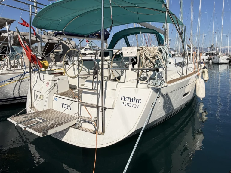 Louez un Jeanneau Sun Odyssey 439 Toya à Fethiye
