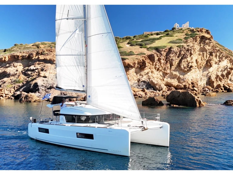 Location à Álimos - Lagoon Lagoon 40 sur SamBoat