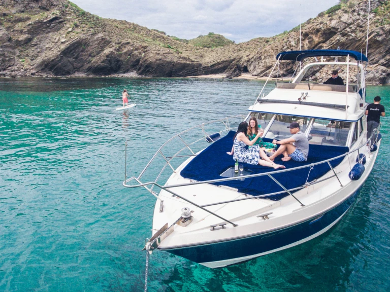 Location Bateau à moteur à Cala en Bosch - Fairline Phantom 42
