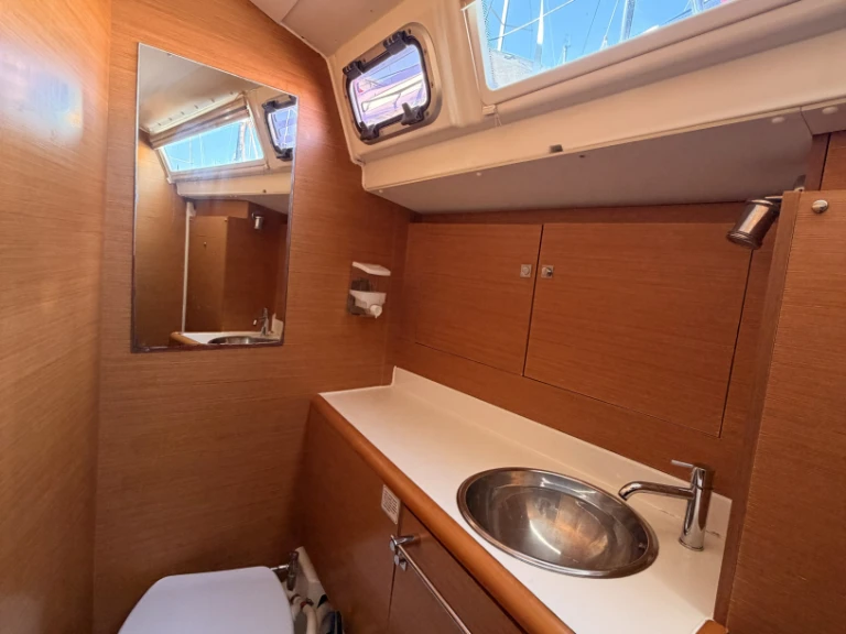 Louez un Jeanneau Sun Odyssey 439 Toya à Fethiye