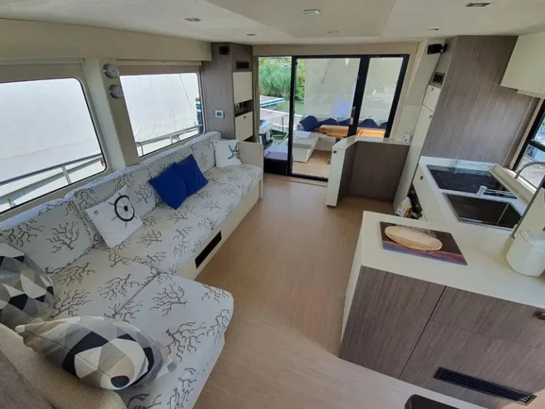 Location à Cannigione - Cranchi Cranchi Eco Trawler 53 LD sur SamBoat