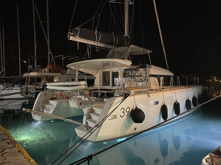 Catamaran à louer à Polignano a Mare au meilleur prix