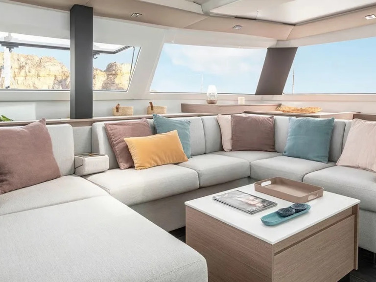 Catamaran à louer à Cogolin au meilleur prix