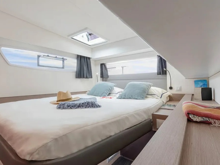 Location bateau Cogolin pas cher Elba 45 S