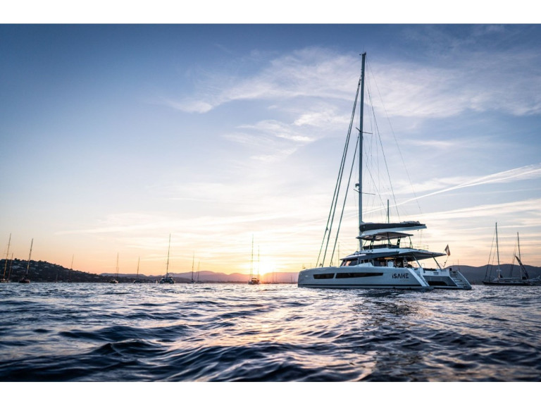 Location Catamaran Fountaine Pajot avec permis